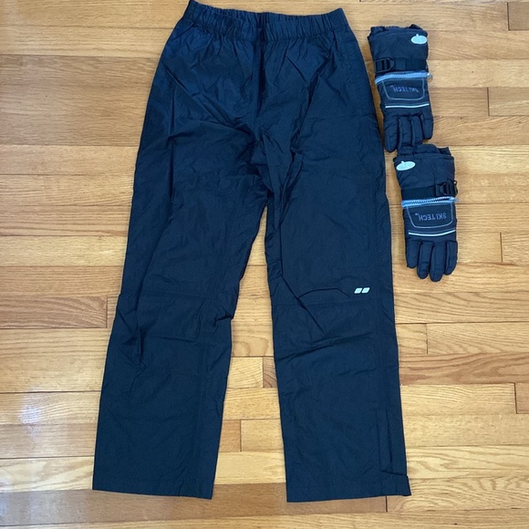 Bundle of Koppen Track/Lightweight Ski Pants and Ski Teck Gloves - Picture 4 of 16